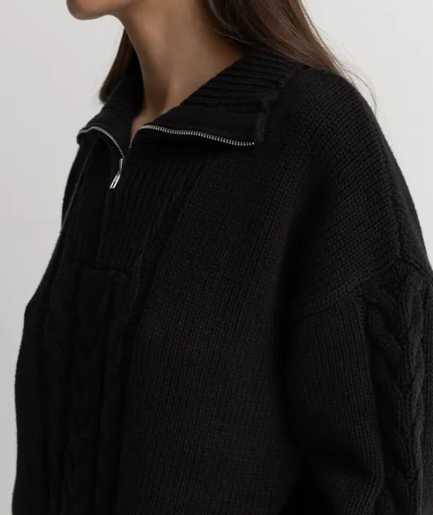 Cabelled Vintage Zip Knit in Black