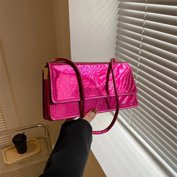 Trendy Gloss Shoulder Bags